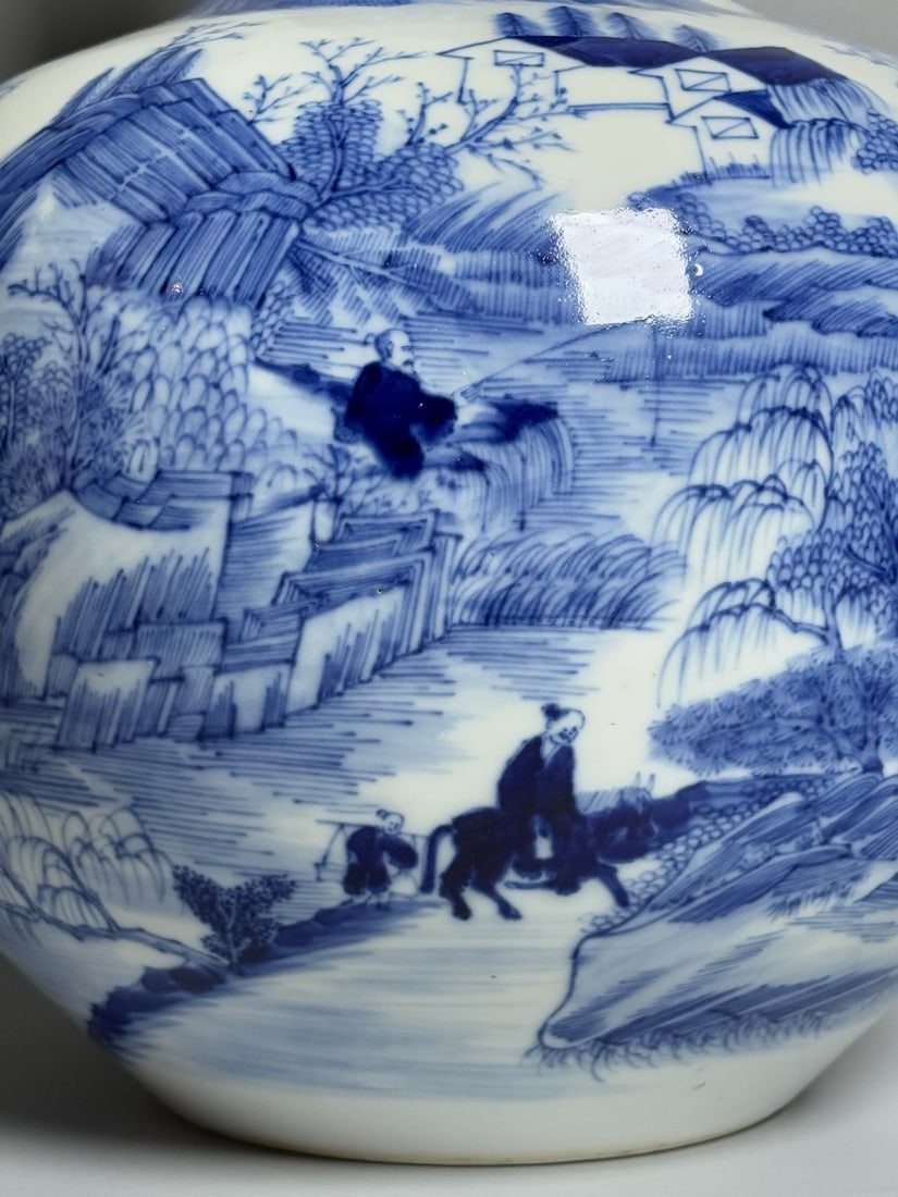 A Exquisite Blue and White Landscape Pattern Vase - 6