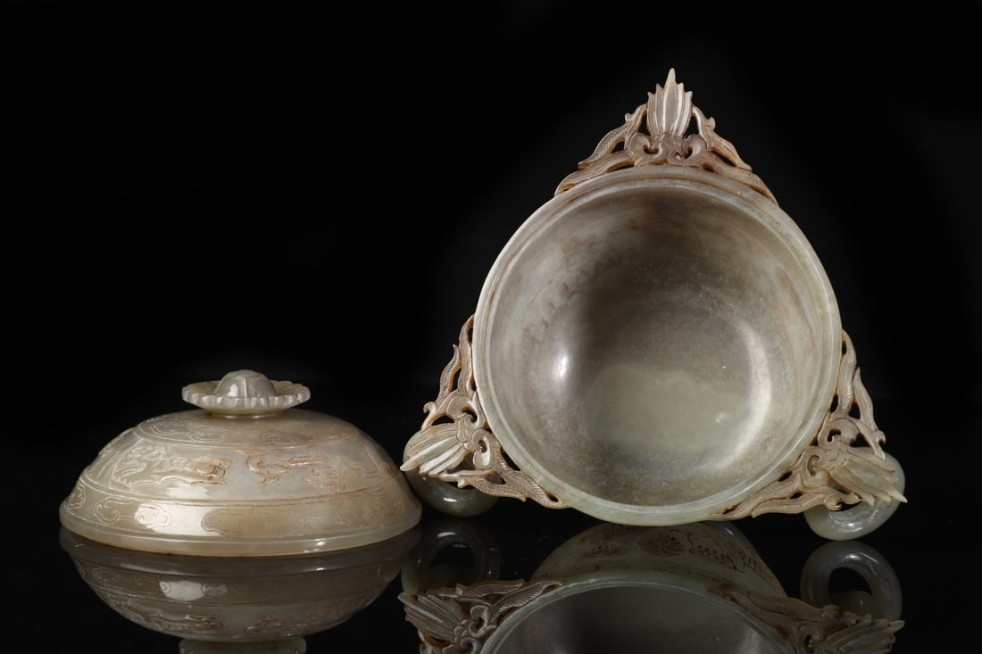 A Exquisite Hetian Jade Human Pattern Box - 5