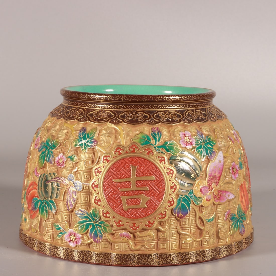A Exquisite Enamel Gold Ground Flower and Fruit Pattern Brush Washer: A Exquisite Enamel Gold Ground Flower and Fruit Pattern Brush Washer,Qing Dynasty, China,Qianlong Six-character Mark,Size:4.2inx6.3in 
