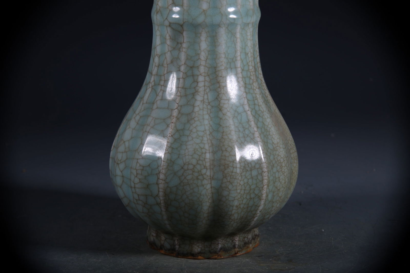 Longquan yao ice Crackle Pattern Vase - 3