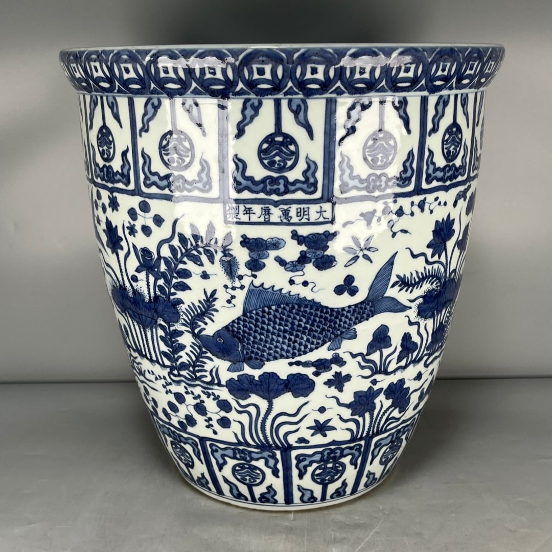 A Exquisite Blue and White Fish and Lotus Pattern Vat: A Exquisite Blue and White Fish and Lotus Pattern Vat,Ming Dynasty, China,Wanli Six-character Mark,Size:16.2inx15.6inx9.2in 