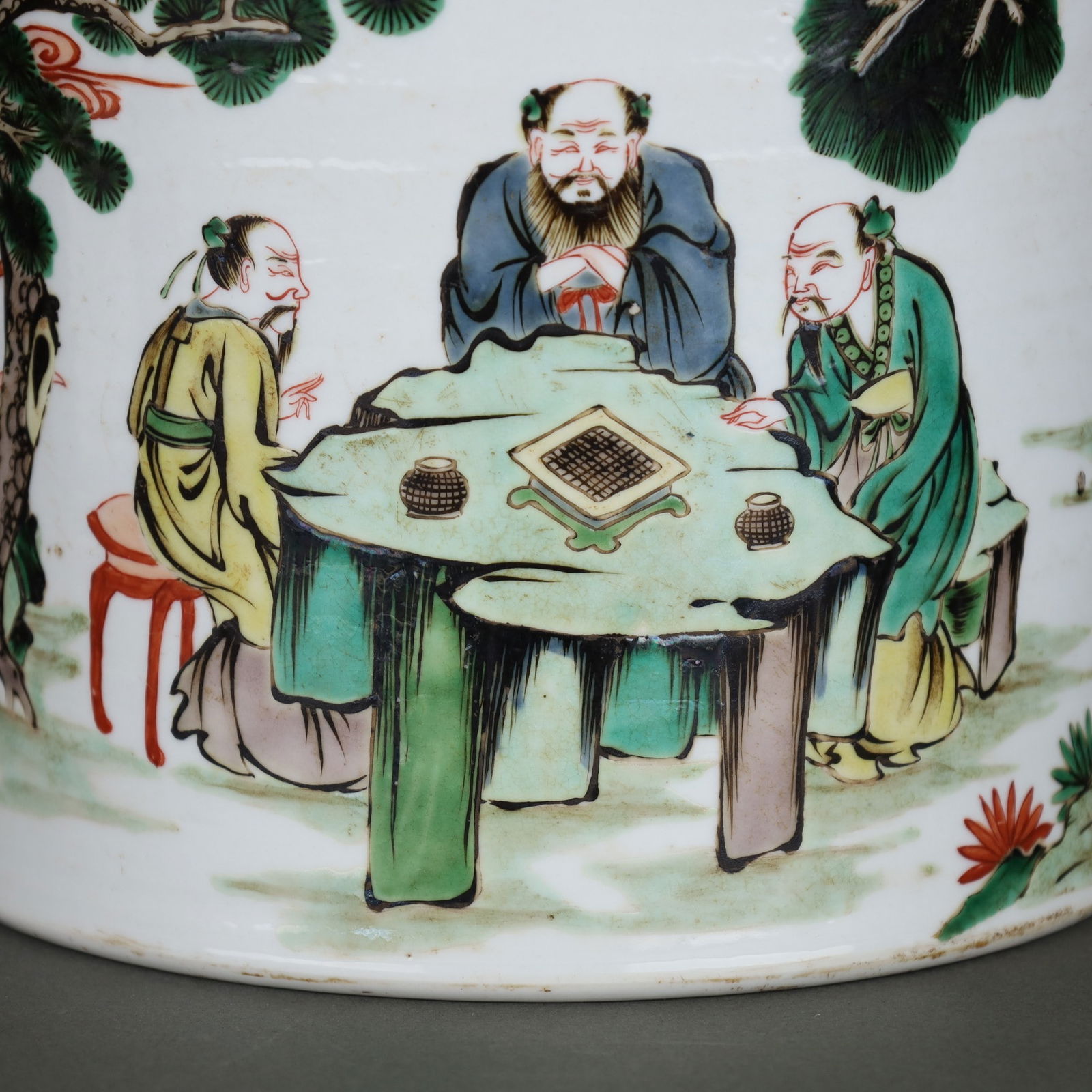 A Exquisite Wucai Figures Pattern Brush Pot - 7