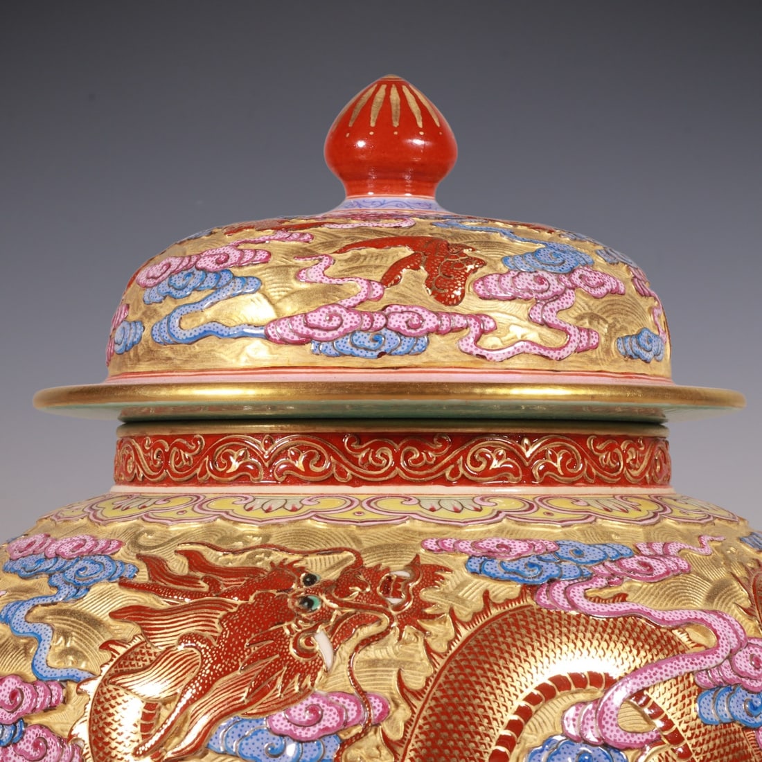 An Exquisite Enamel Seawater Pattern Dragon Pattern Jar - 2