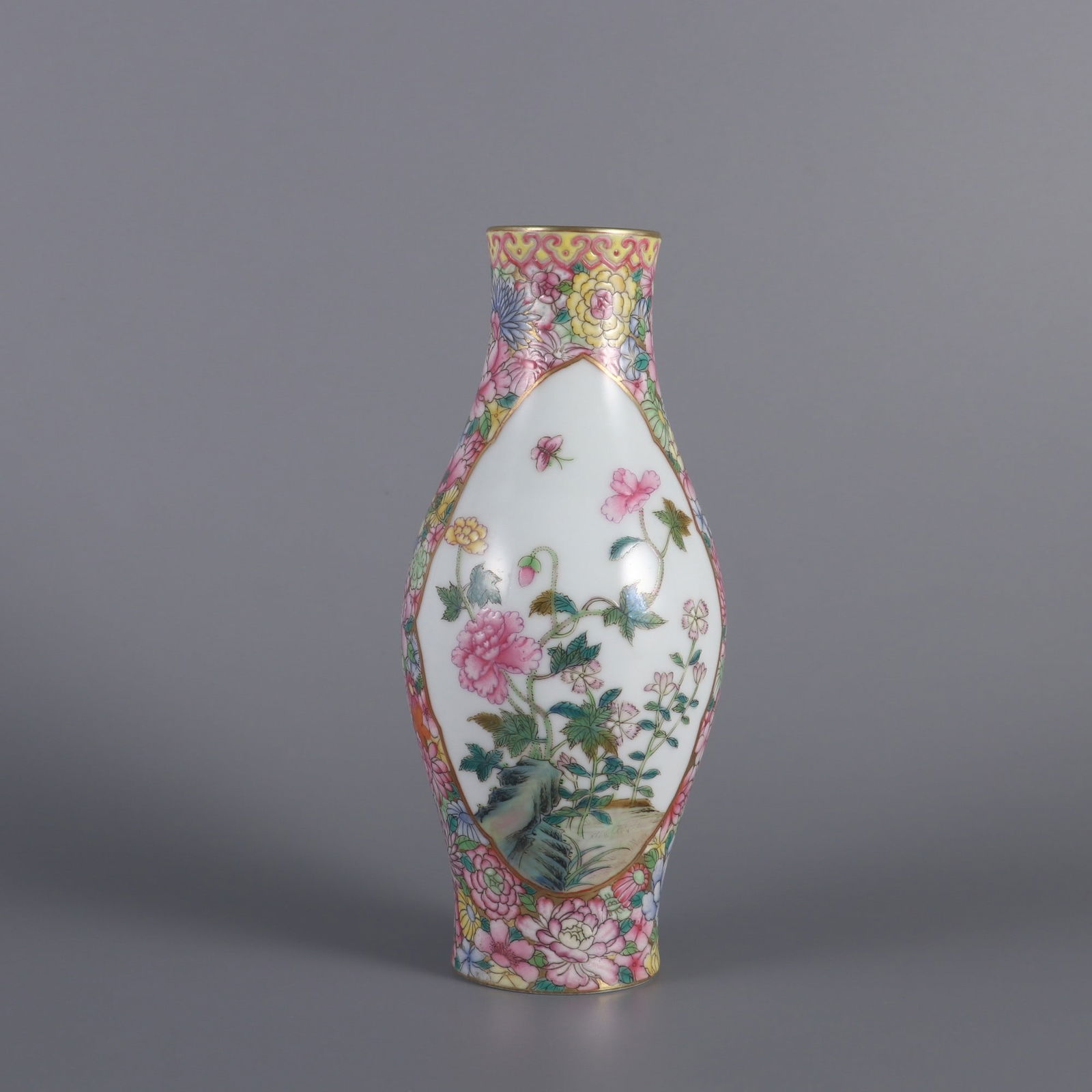 An Exquisite Famille-Rose Flower and Butterfly Pattern Vase (1 of 9)