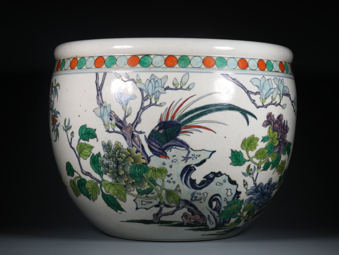 An Exquisite Doucai Flower and Bird Pattern Vat (1 of 9)