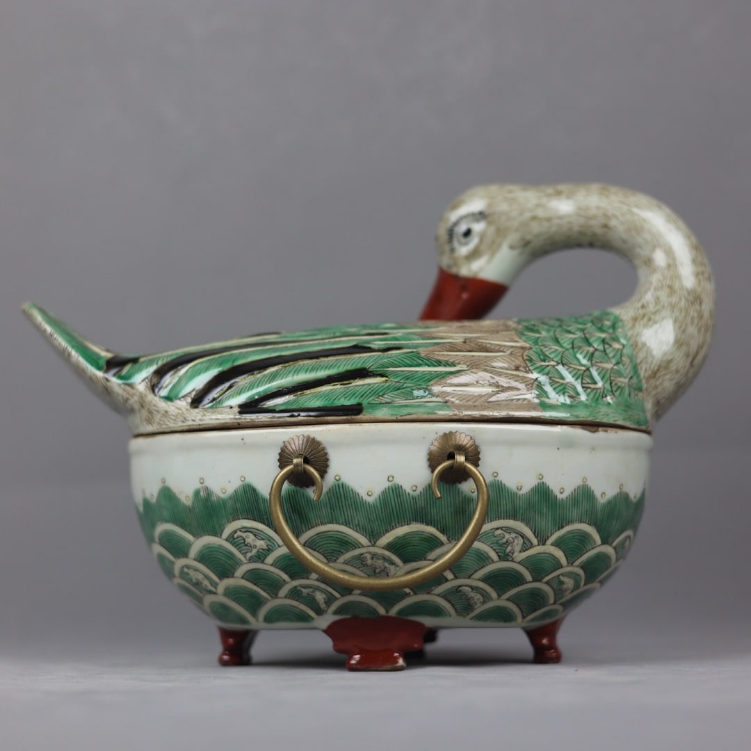 An Exquisite Biscuit Inlaid Bronze Duck-Shaped Box (1 of 9)