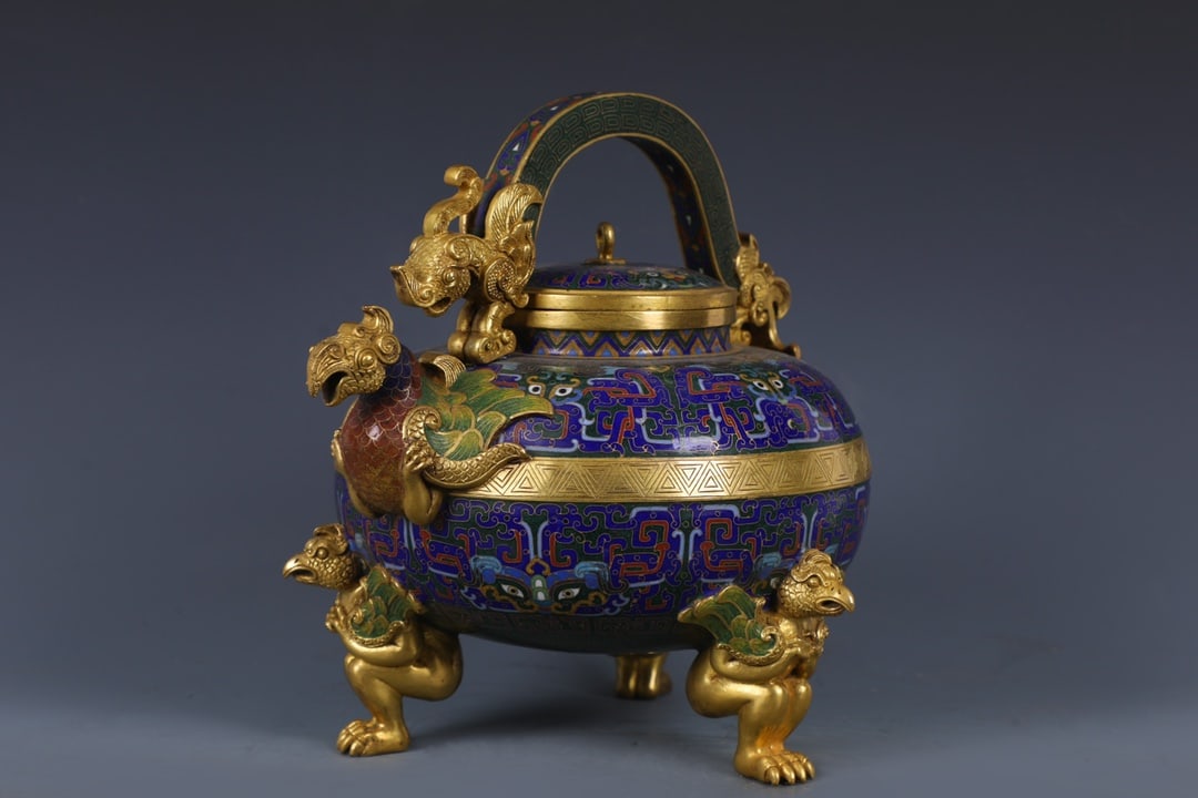 An Exquisite Cloisonne Beast-Face Pattern Ewer - 3