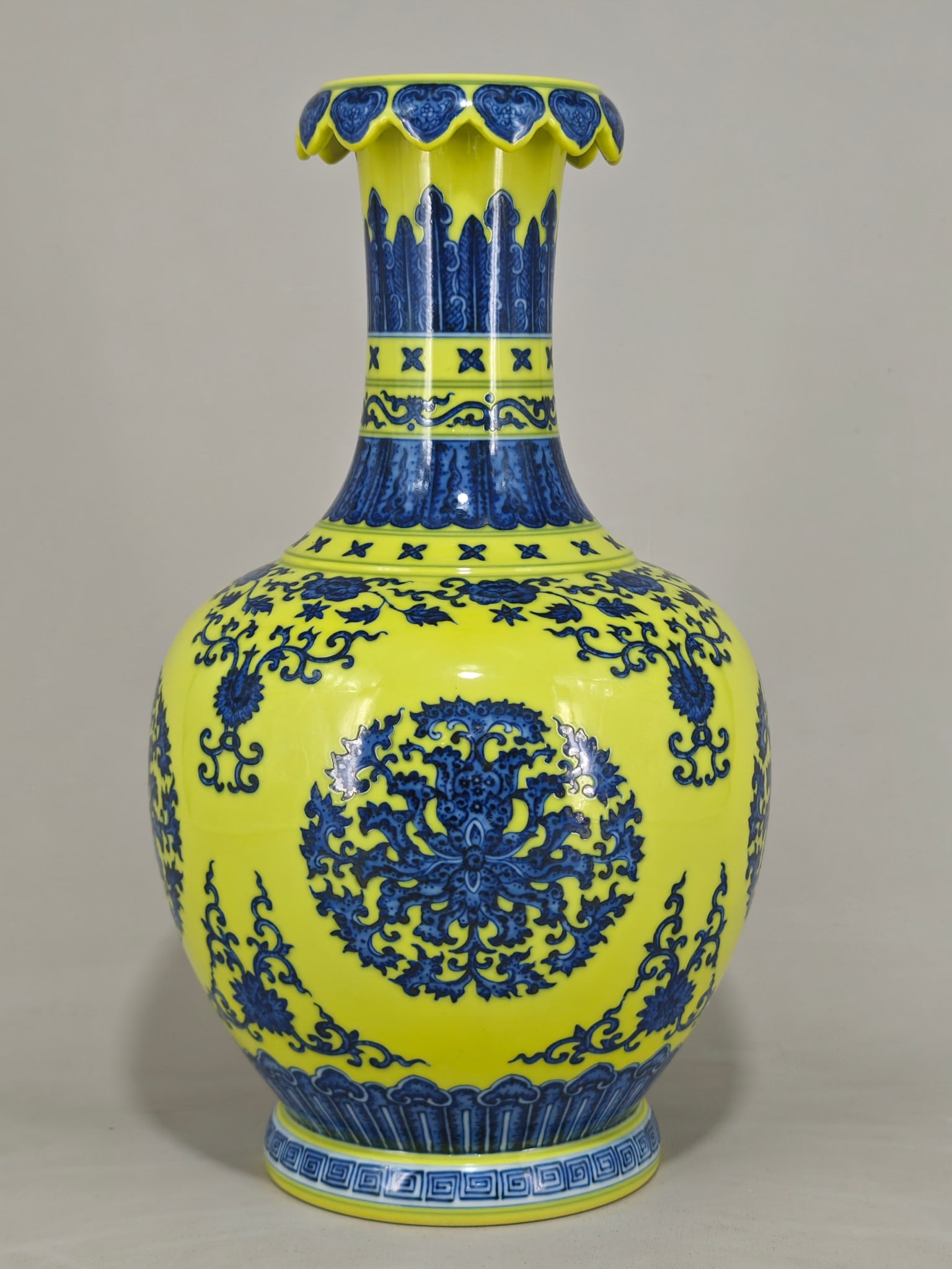 An Exquisite Blue and White Lotus Pattern Vase: An Exquisite Blue and White Lotus Pattern Vase Qing Dynasty, China Qianlong Six-character Mark