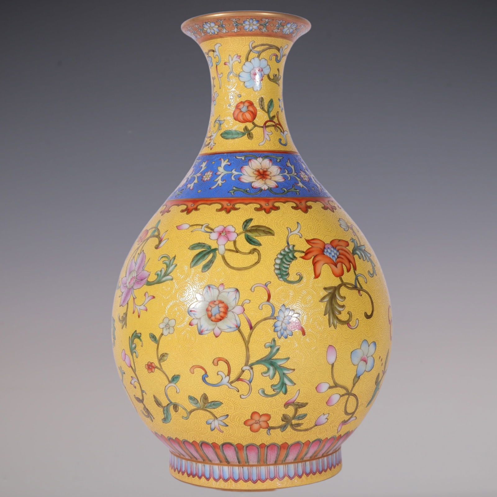 An Exquisite Famille-Rose Lotus Pattern Vase (1 of 8)
