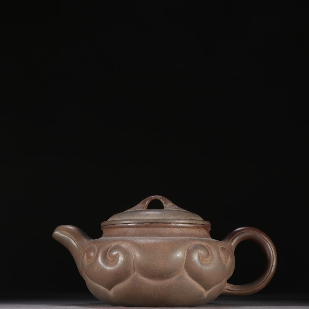 An Exquisite Purple Sands Teapot (1 of 9)