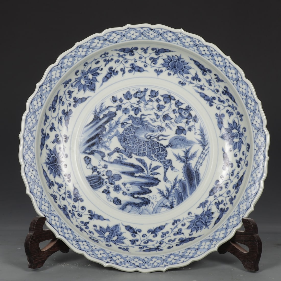 An Exquisite Blue and White Lotus Pattern Kylin Pattern Plate (1 of 9)