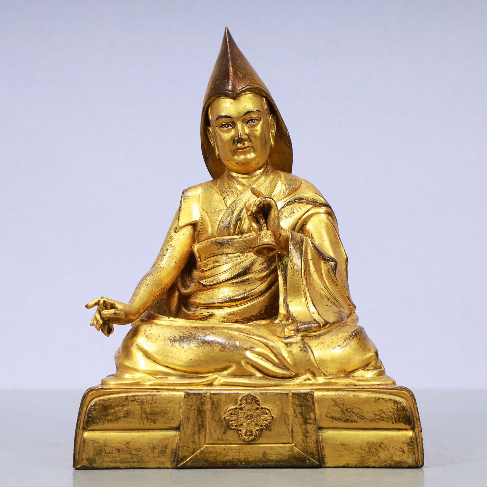 A Exquisite Gilt Bronze Statue of Tsongkhapa (1 of 10)