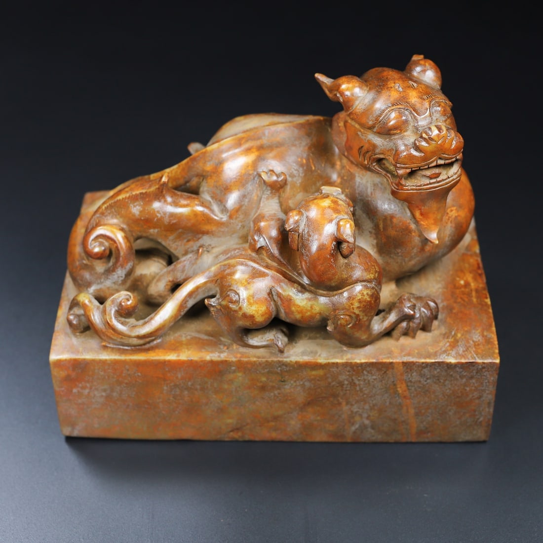 An Exquisite White Jade Auspicious Beast Seal (1 of 10)