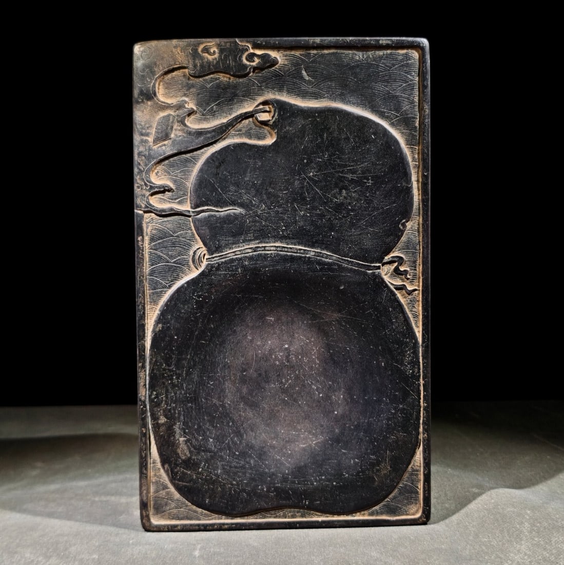 An Exquisite Seawater Pattern Inkstone - 2