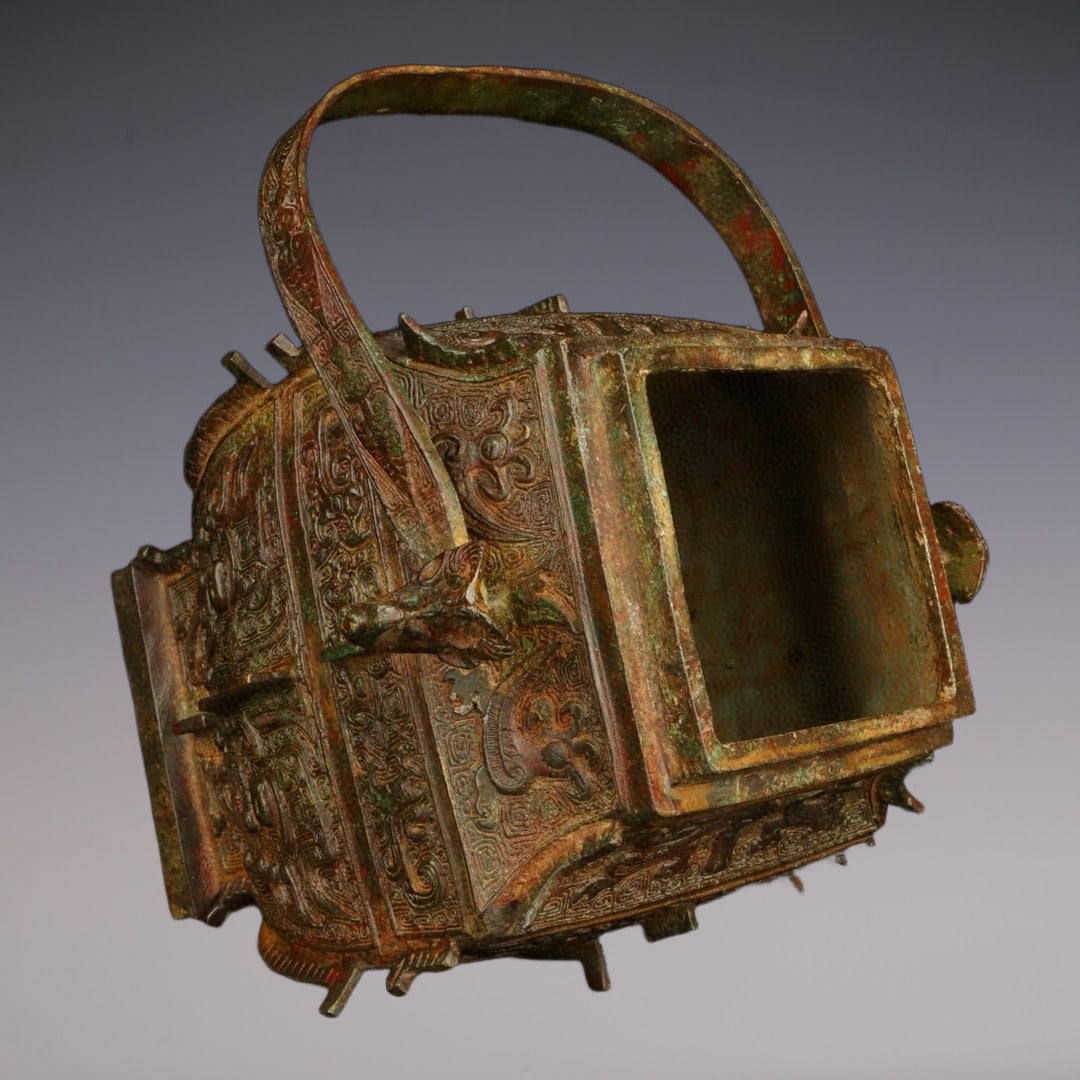 An Exquisite Bronze Beast-Face Pattern Ewer - 8