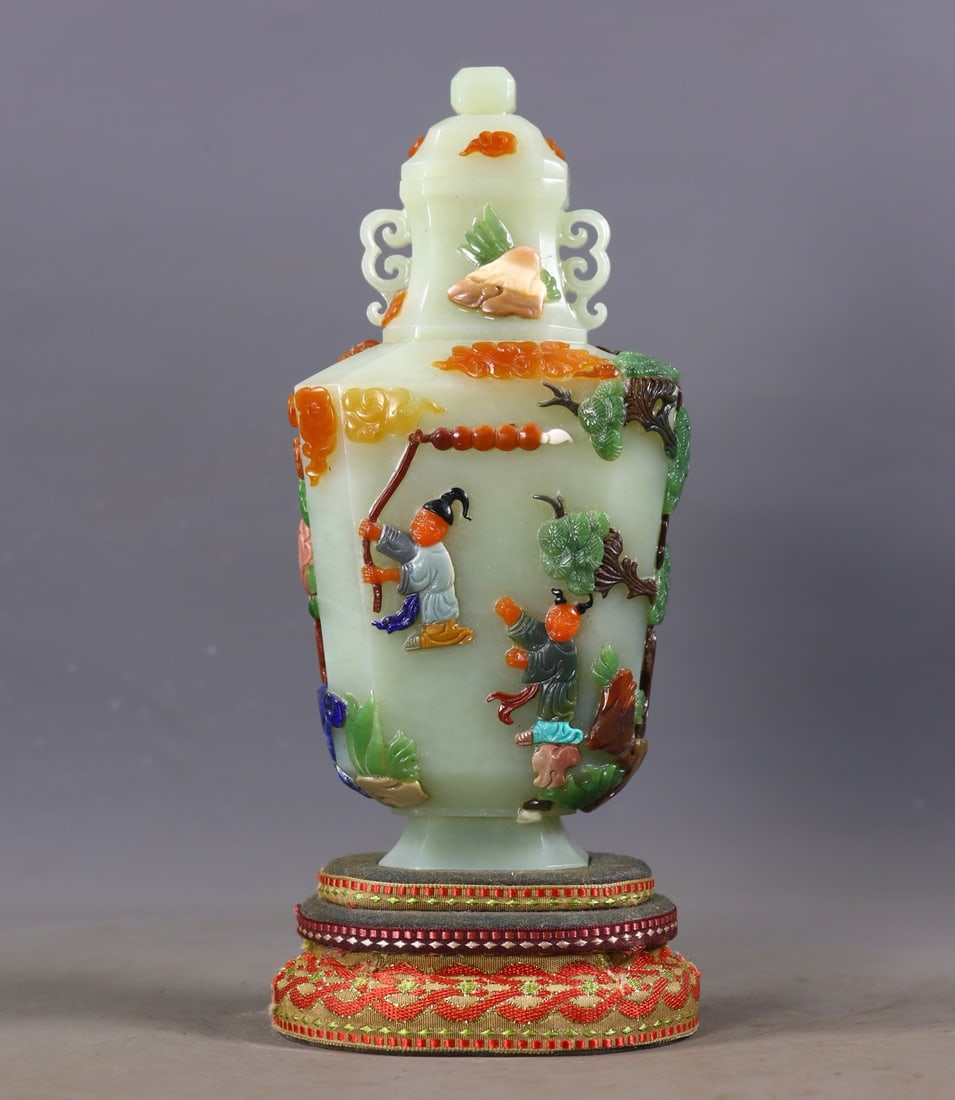 An Exquisite White Jade Inlaid Gems Character and Story Pattern Double-Ears Vase: An Exquisite White Jade Inlaid Gems Character and Story Pattern Double-Ears Vase Qing Dynasty, China Size:7.9inx3.5inx2.4in Weight:632g白玉八宝镶嵌童子&