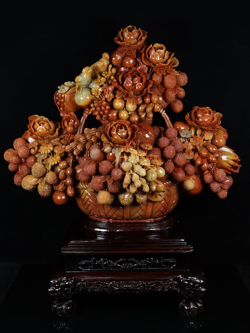 An Exquisite Shoushan Stone Flower and Bird Pattern Ornament (1 of 9)