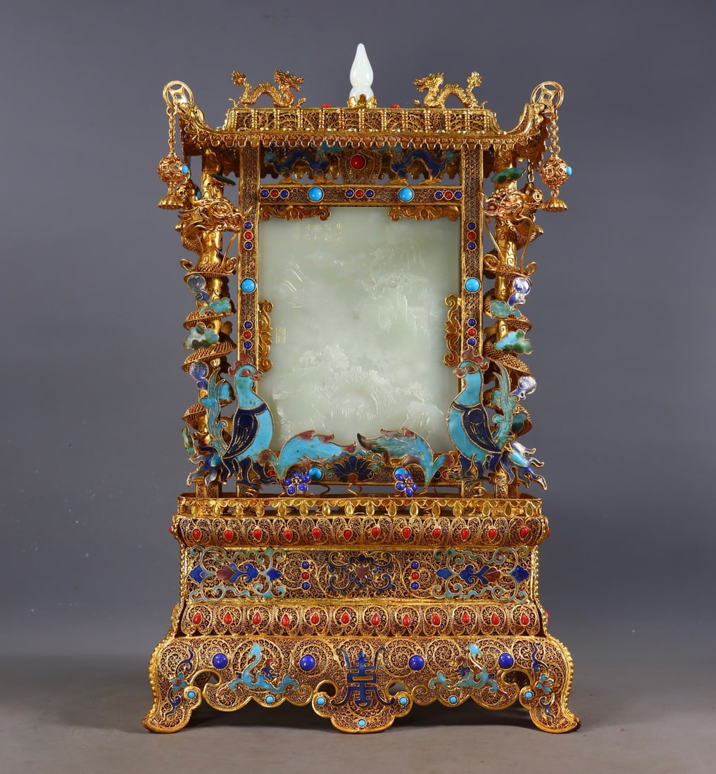 An Exquisite Gilt Bronze Inlaid White Jade Landscape Pattern Dragon Pattern with poem Screen: An Exquisite Gilt Bronze Inlaid White Jade Landscape Pattern Dragon Pattern with poem Screen Qing Dynasty, China Qianlong Four-character Mark Size:15.7inx9.4inx3.5in Weight:2060g铜鎏ດ