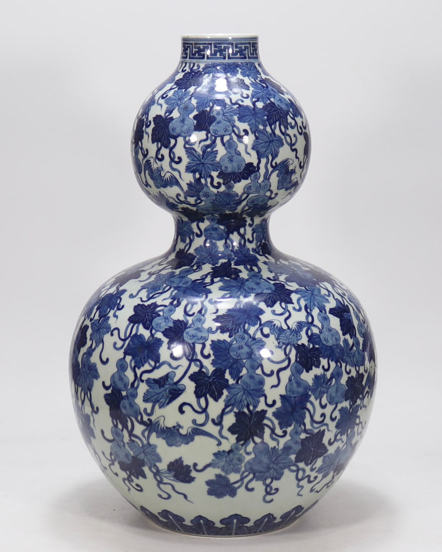 An Exquisite Blue and White Flower and Fruit Pattern Gourd-Shaped Vase (1 of 8)