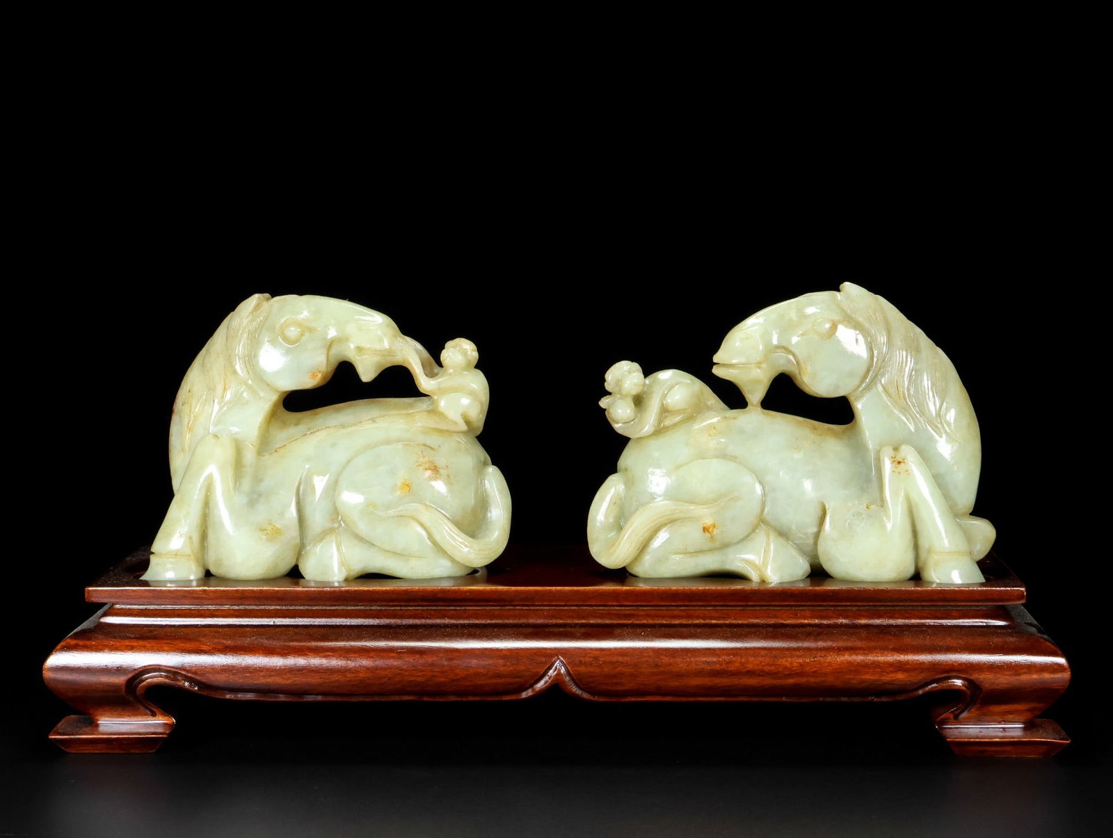 A Pair of Exquisite White Jade Horse Ornament (1 of 9)