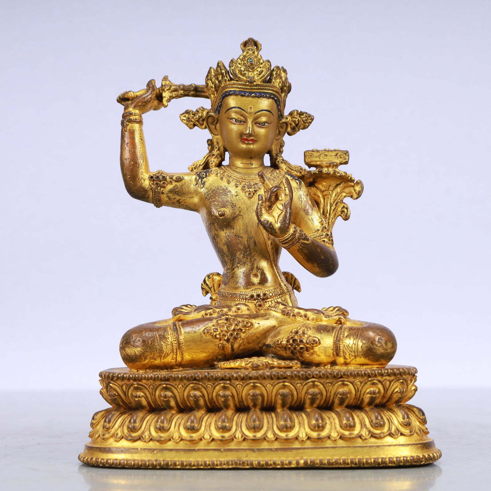 A Exquisite Gilt Bronze Statue of Manjusri (1 of 9)