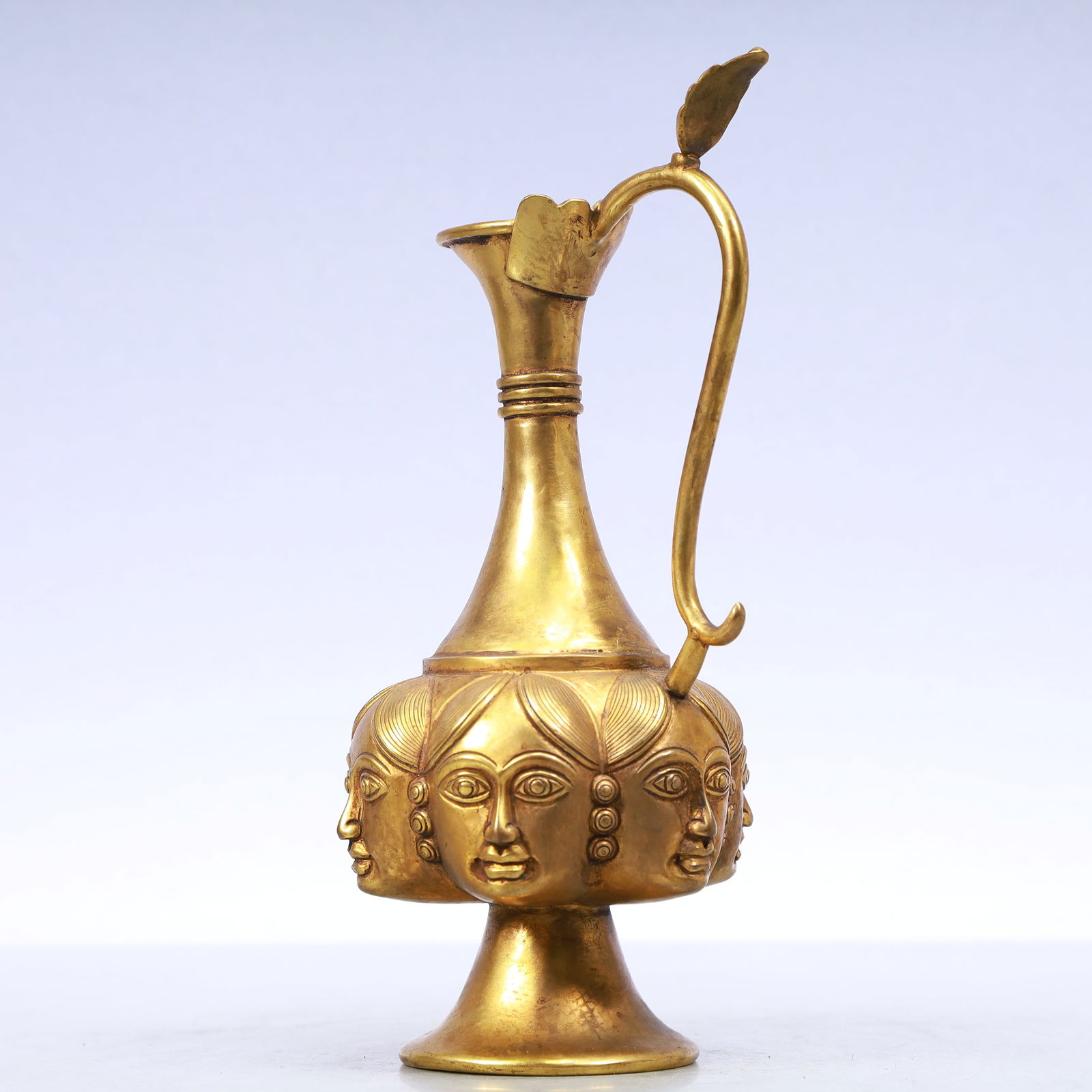 A Exquisite Gilt Bronze Human face pattern Ewer - 4