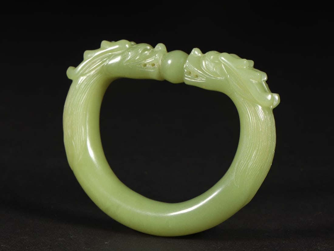 An Exquisite Yellow Jade Dragon Pattern Bracelets - 2