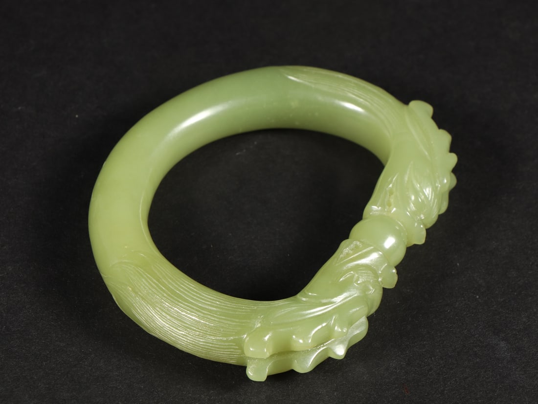 An Exquisite Yellow Jade Dragon Pattern Bracelets - 9