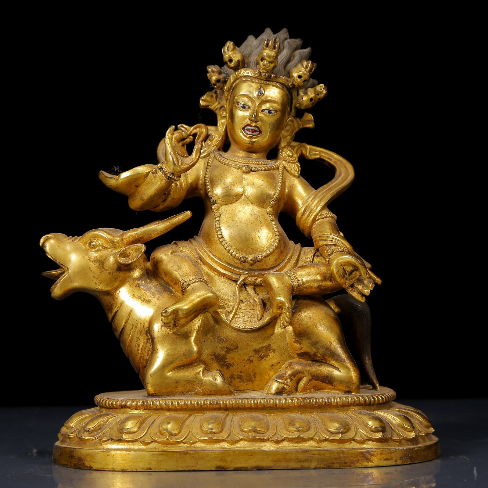 A Solemn Gilt Bronze Statue of Mammon: A Solemn Gilt Bronze Statue of Mammon,Ming Dynasty, China,Size:7.9inx5.1inx8.7in,Weight:3595g 铜鎏金财神像，明代