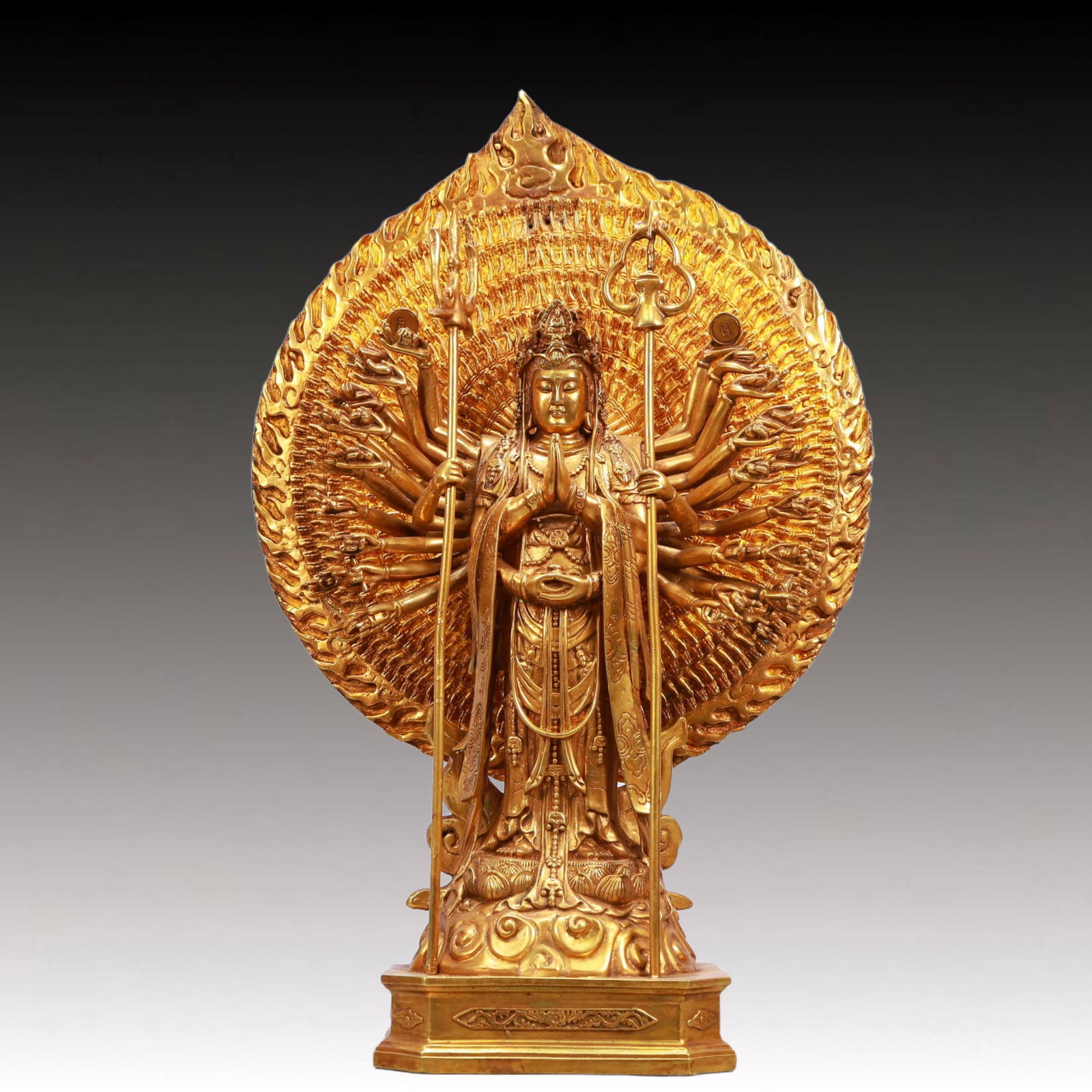 A Rare Gilt Bronze Statue of Thousand-hand Guanyin: A Rare Gilt Bronze Statue of Thousand-hand Guanyin,Ming Dynasty, China,Yongle Six-character Mark,Size:13.4inx5.5inx20.7in,Weight:8350g 铜鎏金千手观音像,