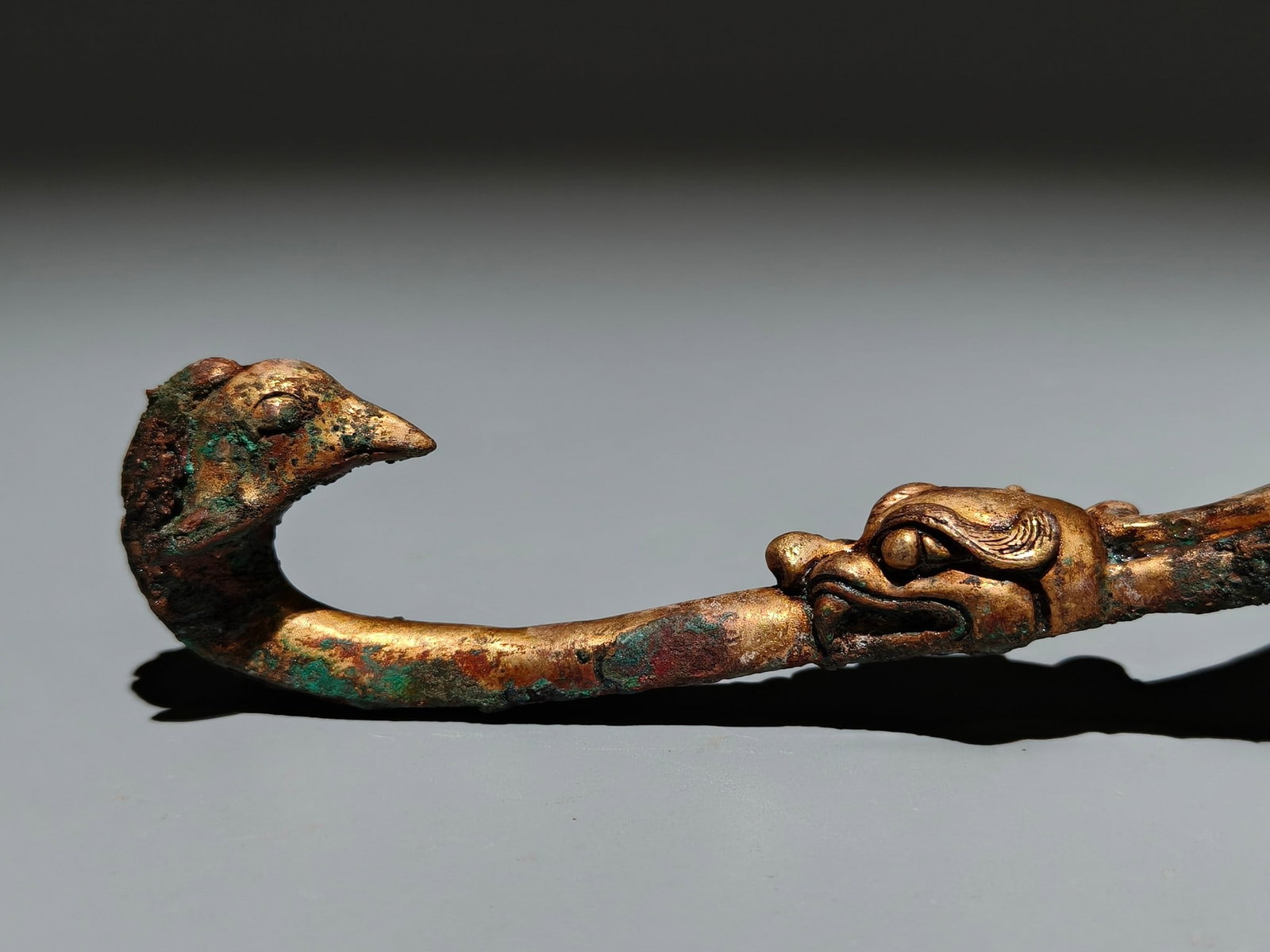 An Exquisite Gilt Bronze Beast-Face Pattern Hook - 5