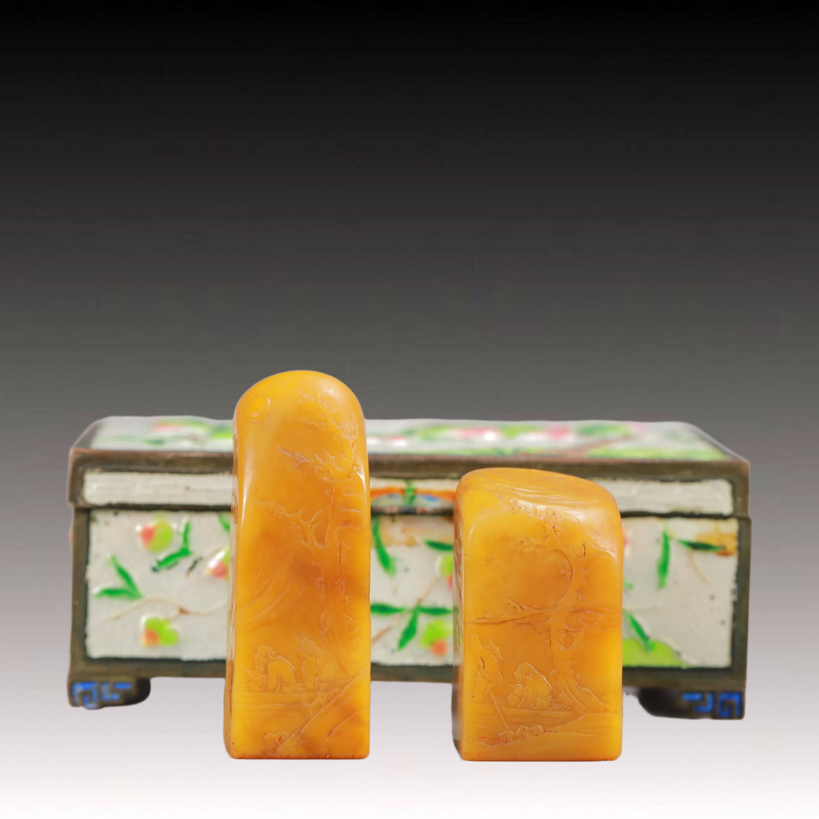 A Set of Fine Tianhuang Stone Figure Pattern Seals (1 of 13)