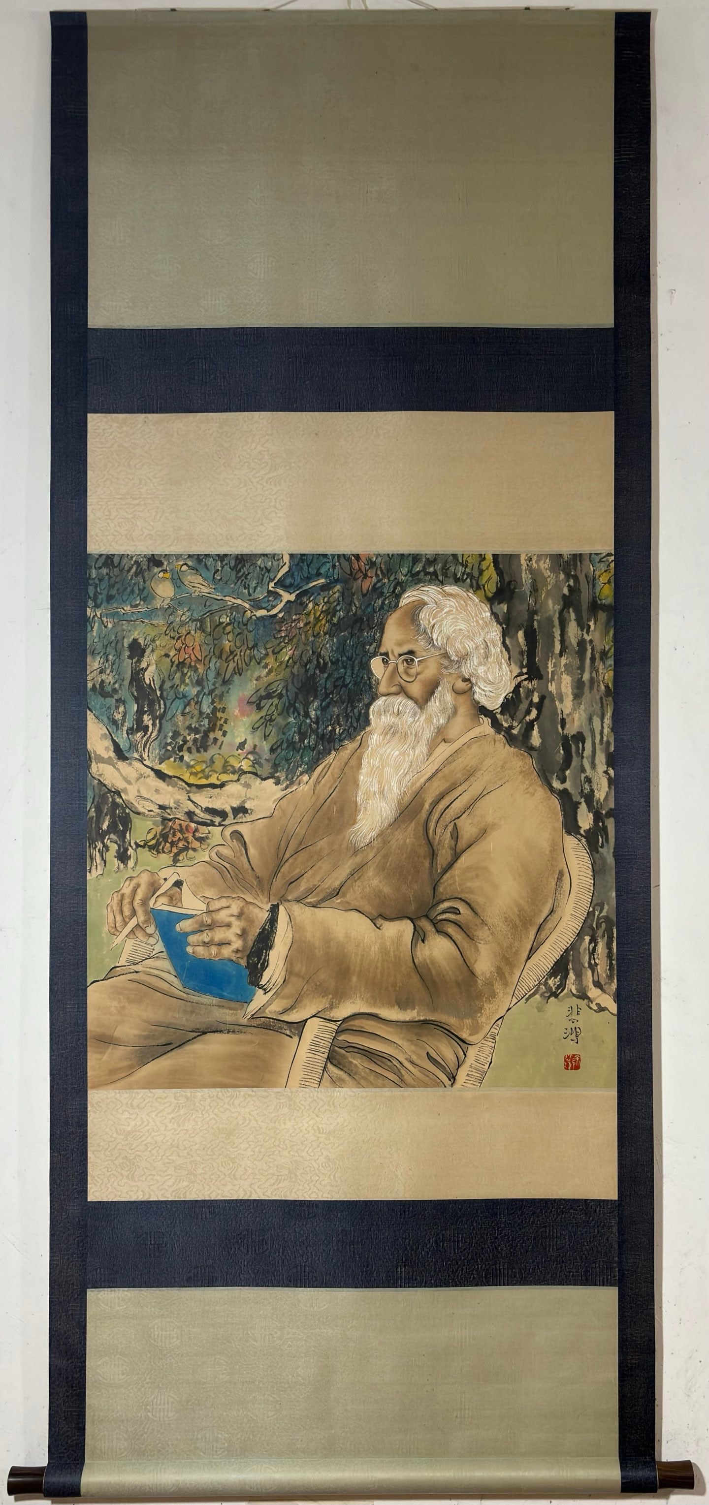 A Chinese Vertical Scroll Ink Painting of Figure on Paper,Xu Beihong: A Chinese Vertical Scroll Ink Painting of Figure on Paper,Xu Beihong,Size:(Without frame)26.4inx26in 一幅中国水墨人物画立轴,徐&#