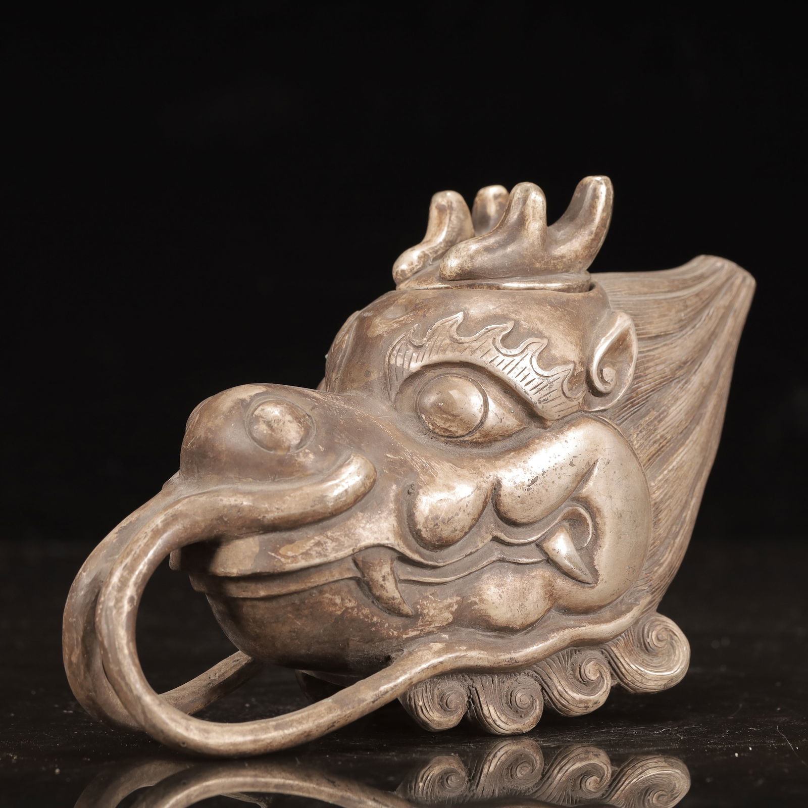 An Exquisite Silver Dragon Pattern Ewer - 2
