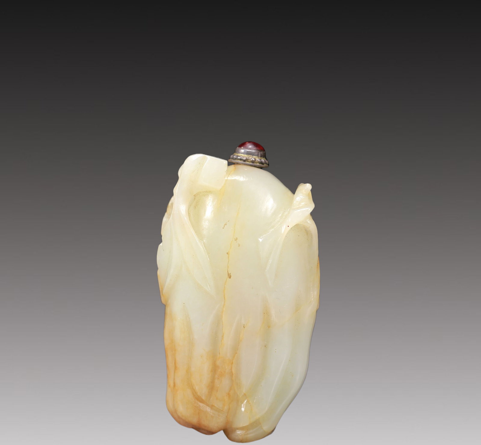 A Precious White Jade 'Finger Citron' Snuff Bottle (1 of 8)