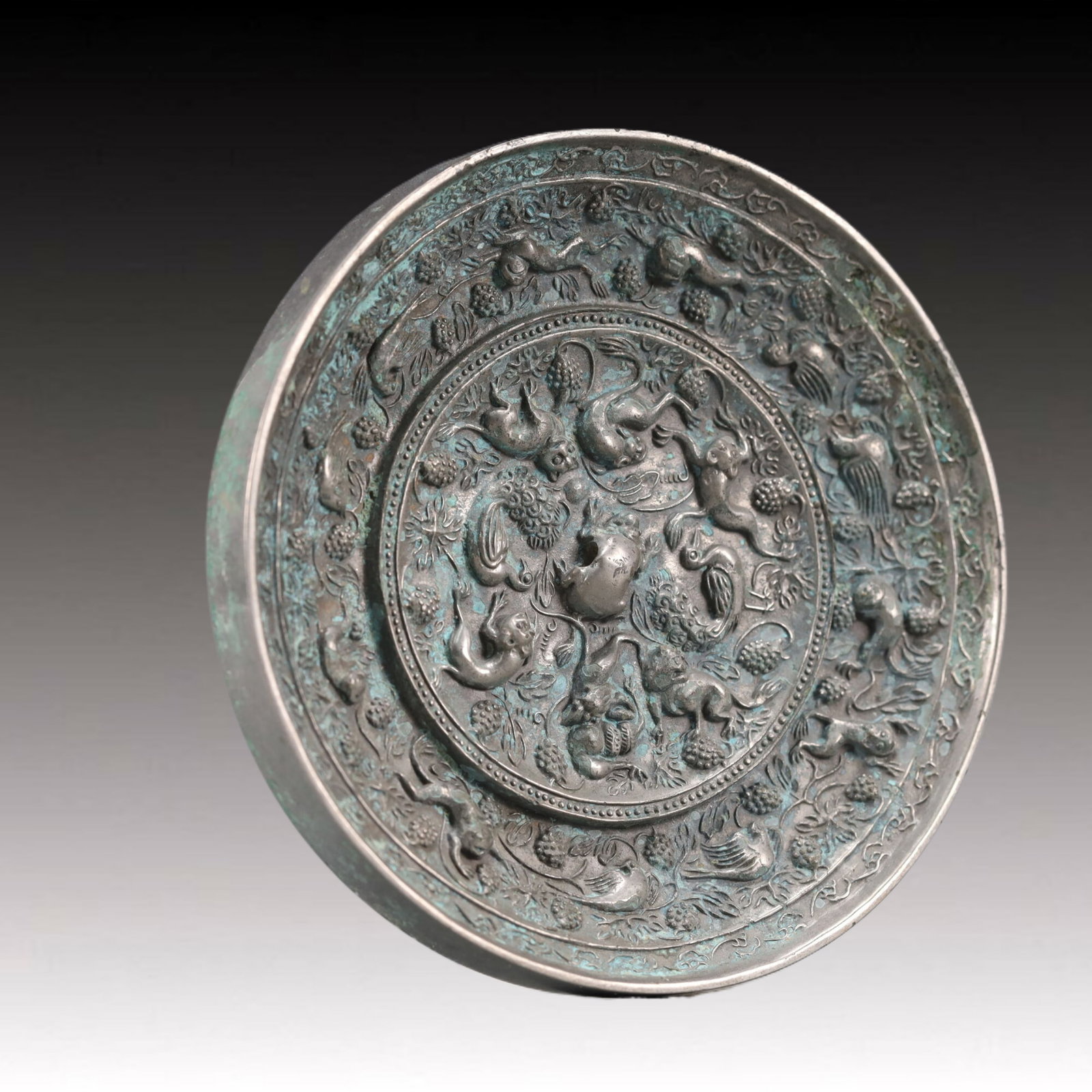 An Archaic Bronze Auspicious Beast Pattern Mirror - 5