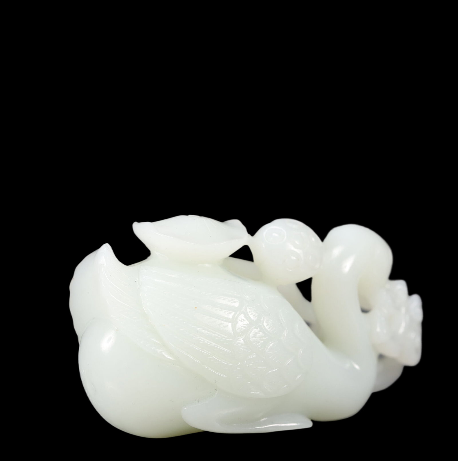 An Exquisite White Jade Goose Ornament - 3