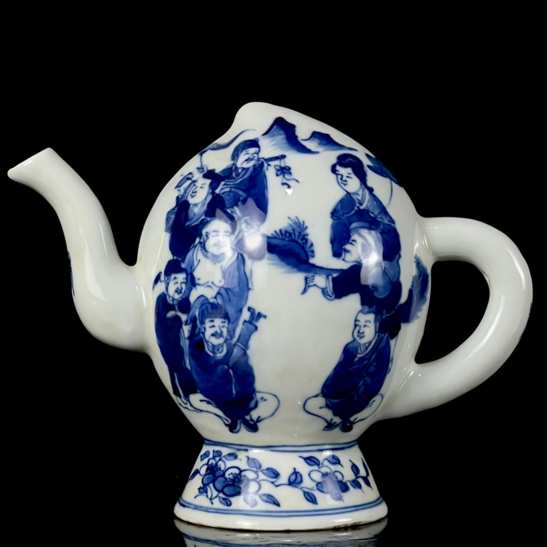 An Exquisite Blue and White Character and Story Pattern Ewer (1 of 9)