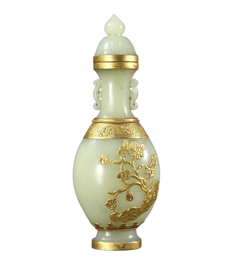An Exquisite White Jade Cover with Gold Flower Pattern Double-Ears Bottle: An Exquisite White Jade Cover with Gold Flower Pattern Double-Ears Bottle,Qing Dynasty,China,Size:17cmx5.5cmx4.5cm,Weight:201g 