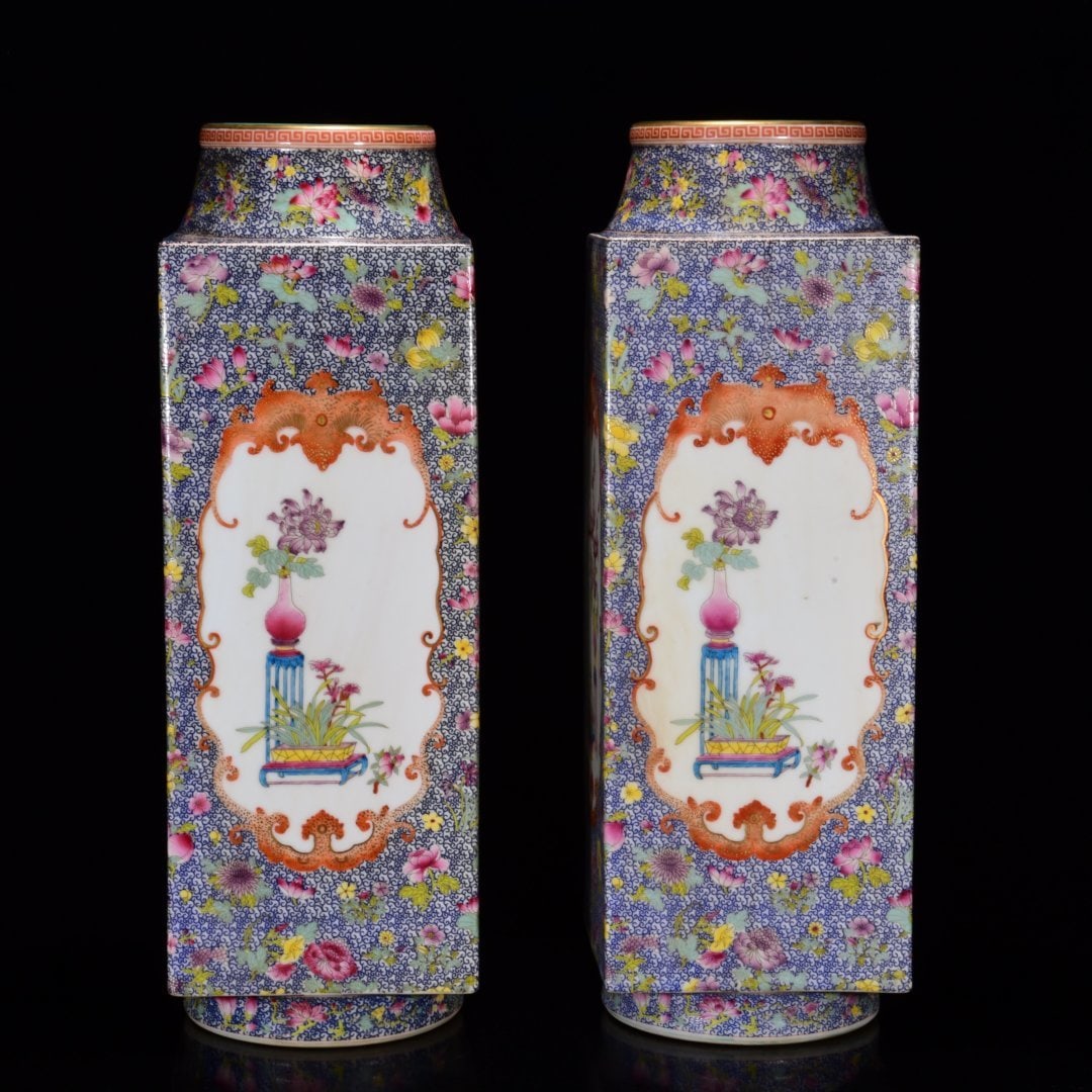 A Pair of Huge Famille-Rose Painted Gold Flower and Bogu Pattern Vases: A Pair of Huge Famille-Rose Painted Gold Flower and Bogu Pattern Vases,Qing Dynasty, China,Qianlong Four-character Mark,Size:19.3inx6.3in 一对粉彩描金花ࡔ