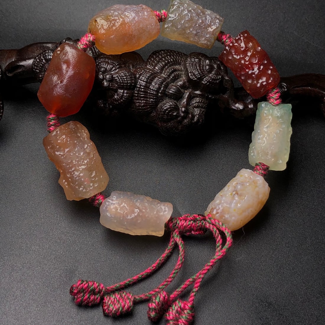 An Exquisite Agate Bracelets - 6