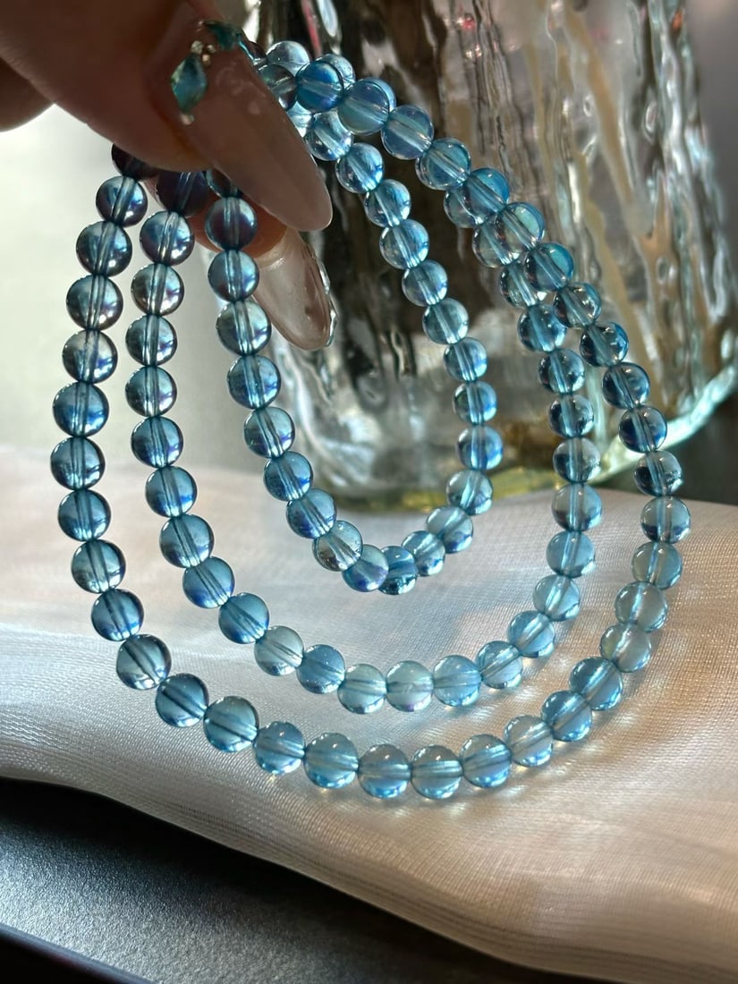 An Exquisite Aquamarine Bracelets: An Exquisite Aquamarine Bracelets,Size:5.3mm,Weight:24g 海蓝宝手串