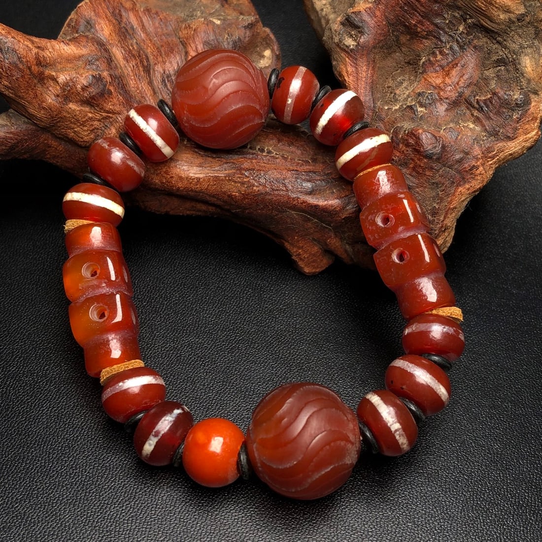 An Exquisite Dzi Bead Bracelets - 5