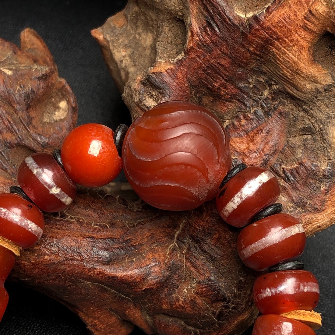 An Exquisite Dzi Bead Bracelets - 6