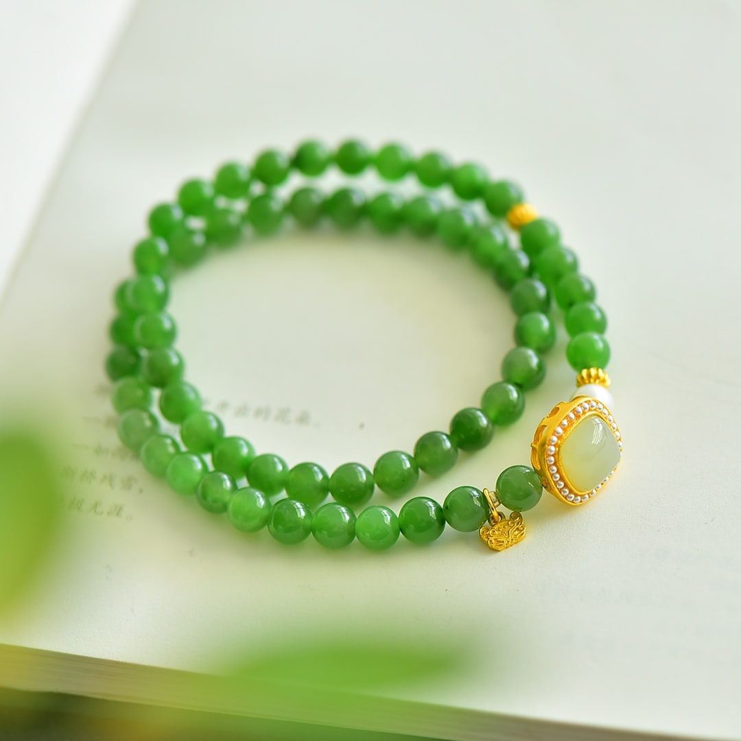 An Exquisite Jasper Bracelets - 2