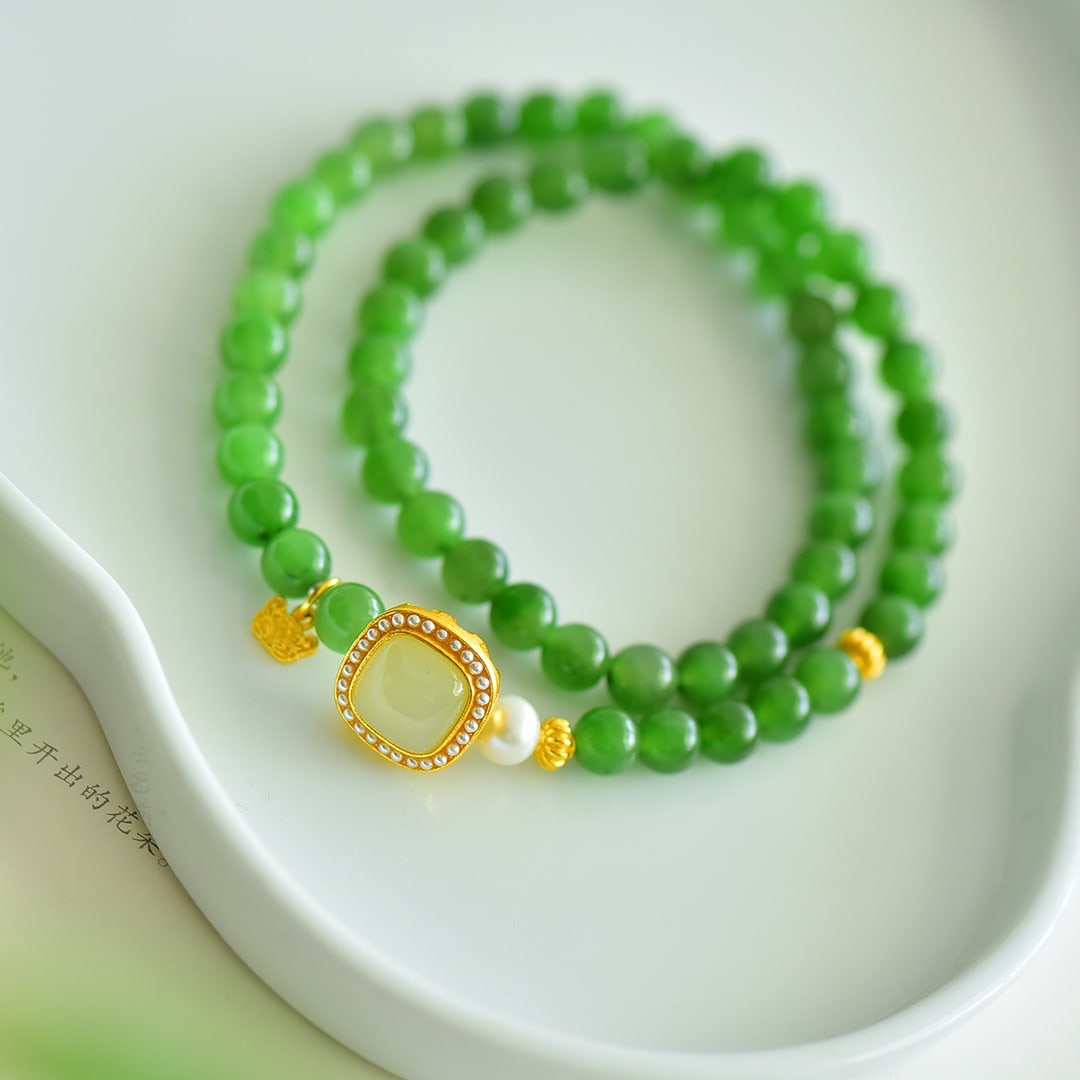 An Exquisite Jasper Bracelets - 4