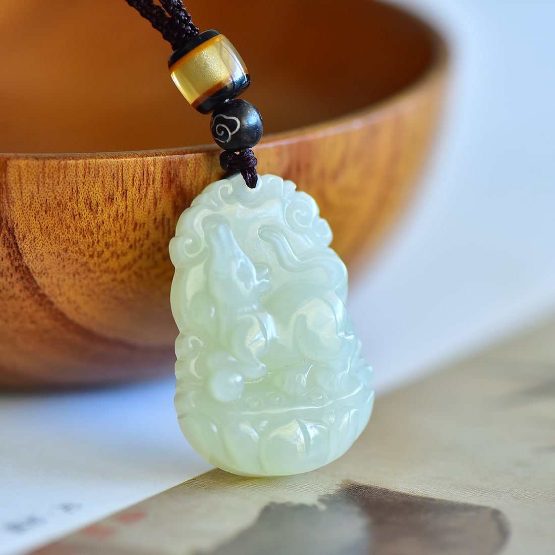 An Exquisite Greenish Jade Mouse Pattern Pendant - 2