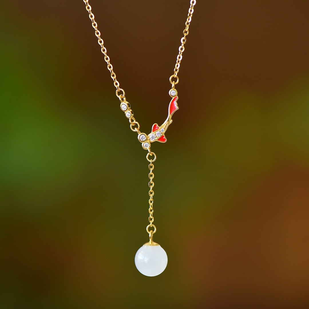 An Exquisite Sterling Silver-Gold Plated Inlaid White Jade Enamel Pendant,Inlaid Diamond: An Exquisite Sterling Silver-Gold Plated Inlaid White Jade Enamel Pendant,Inlaid Diamond,Size:8mmx8mm 