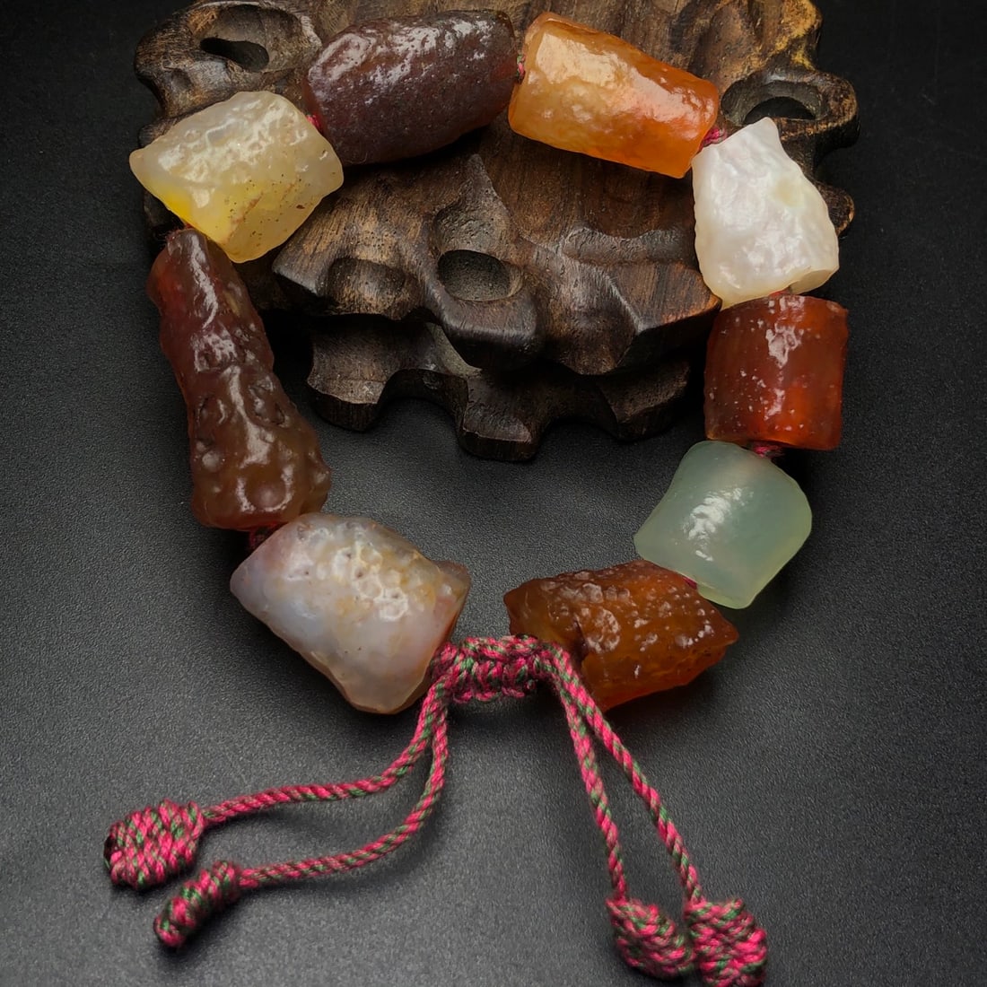 An Exquisite Agate Bracelets - 2