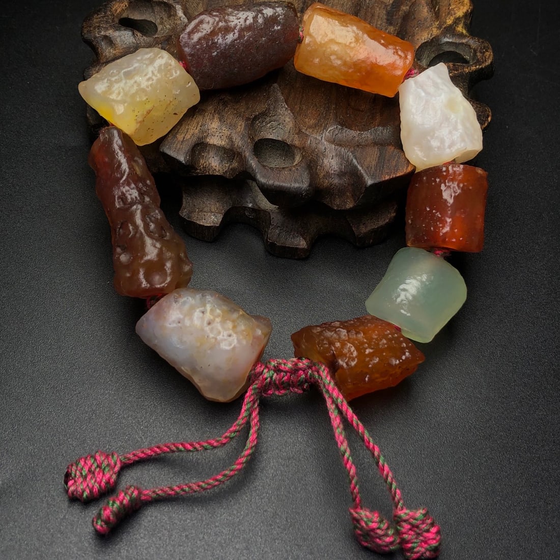 An Exquisite Agate Bracelets - 3
